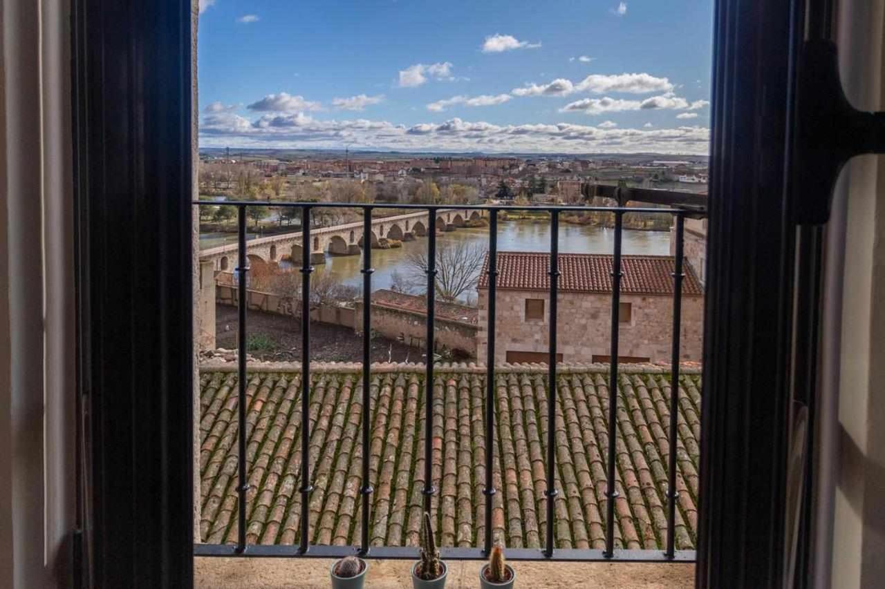 El Puente Appartement Zamora Buitenkant foto